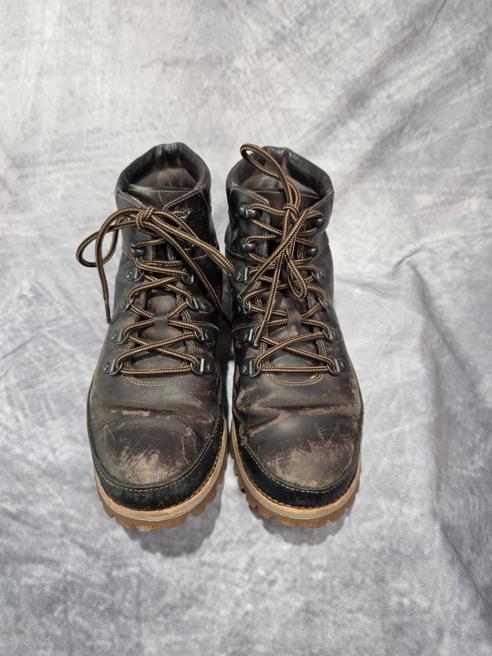 Chaco Fields Leather Waterproof Lace Up Boots.